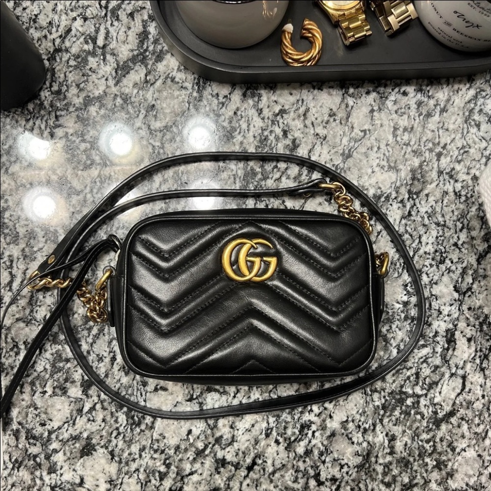 (SOLD) Gucci marmont crossbody